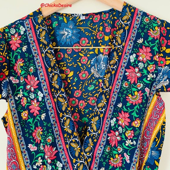 2021 Host Pick - Boho V-neck Maxi Printed Dress - Picture 8 of 15